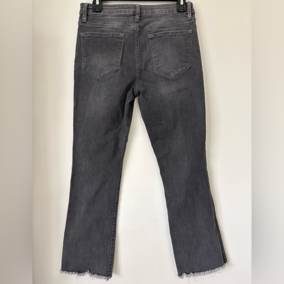 Free People Straight Leg Frayed Hem Cropped Jeans Washed Black 26” Inseam Sz 28 - Picture 3 of 12